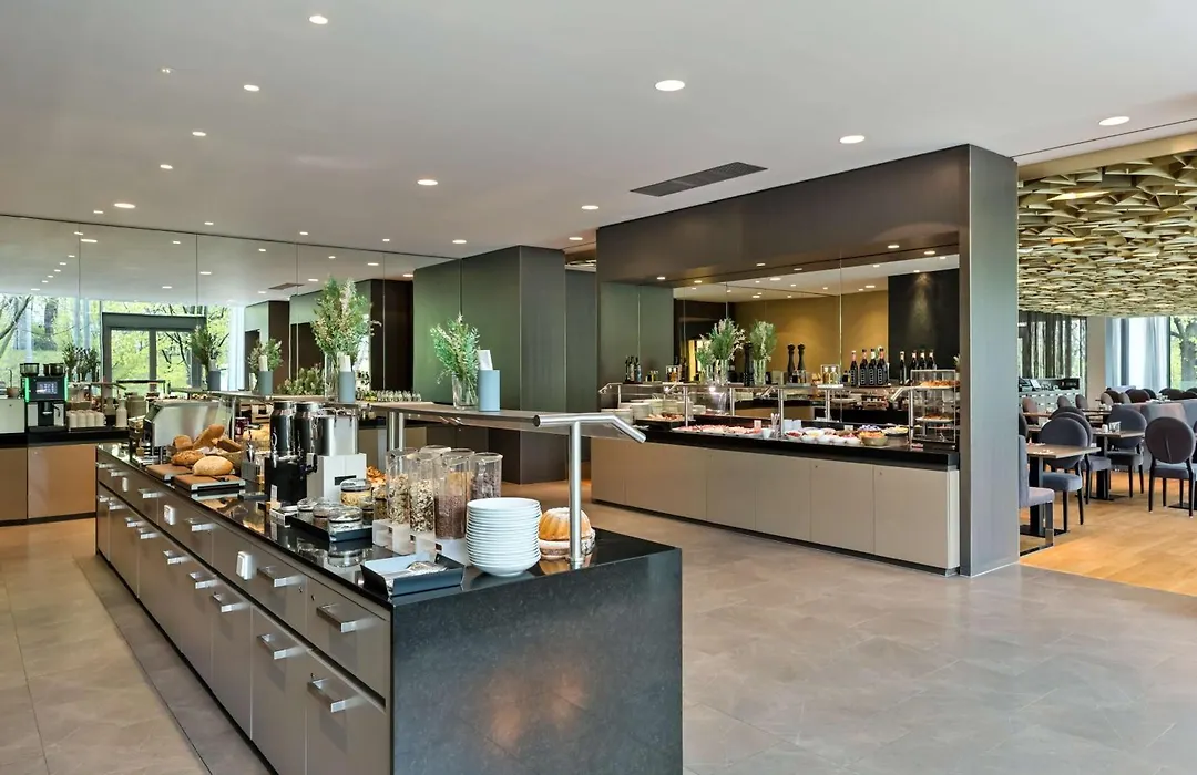 Doubletree By Hilton Vienna Schonbrunn-1